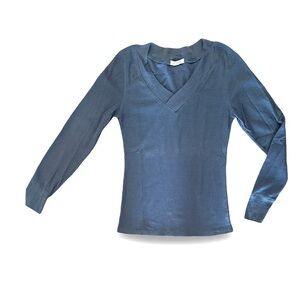 Gray V-Neck Long Sleeve Top
